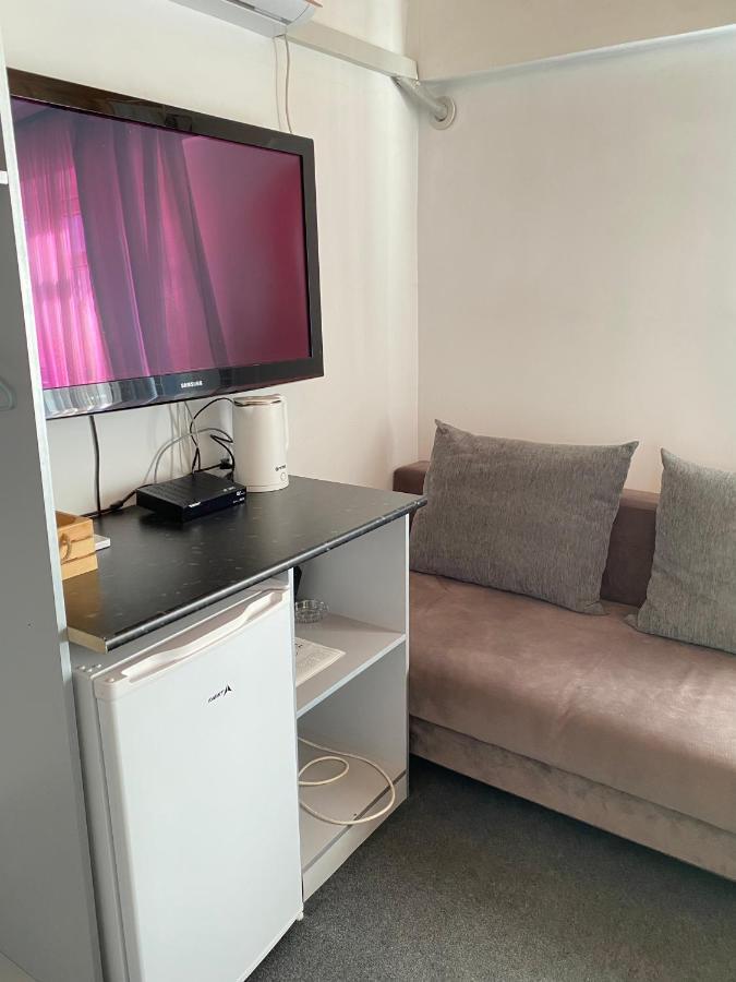 Zaton Guesthouse โชลปอน-อาตา ภายนอก รูปภาพ