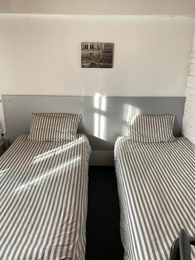 Zaton Guesthouse โชลปอน-อาตา ภายนอก รูปภาพ