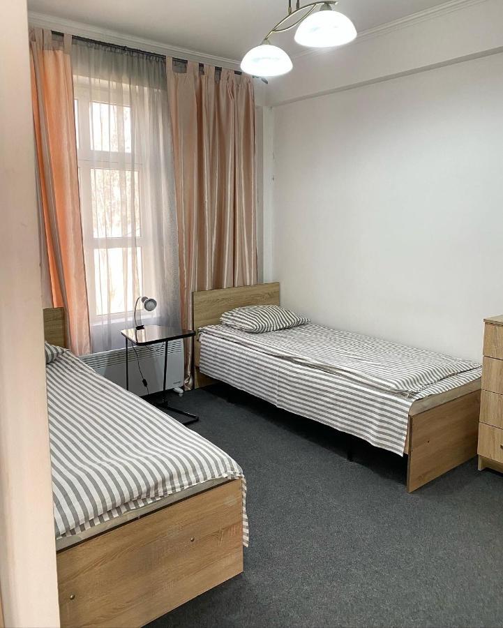 Zaton Guesthouse โชลปอน-อาตา ภายนอก รูปภาพ