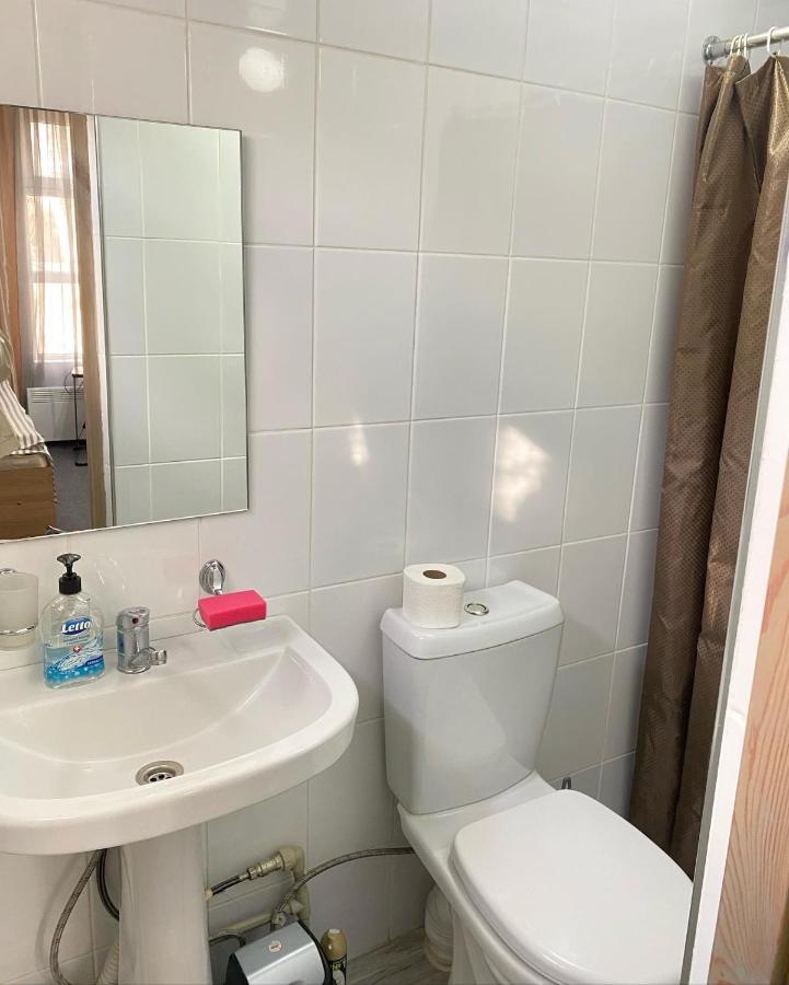 Zaton Guesthouse โชลปอน-อาตา ภายนอก รูปภาพ